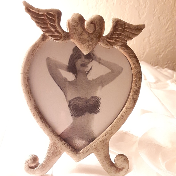 Vintage Other - Little Vintage Angel Wing Frame